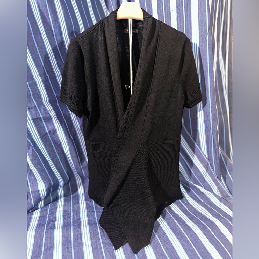Verve Ami Classic Black Knitwear